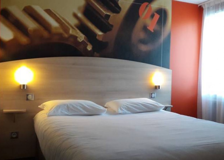 HOTEL BRIT HOTEL HOTEL BRIT HOTEL