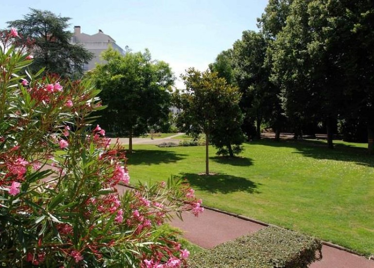 PARC DE LA GARE PARC DE LA GARE