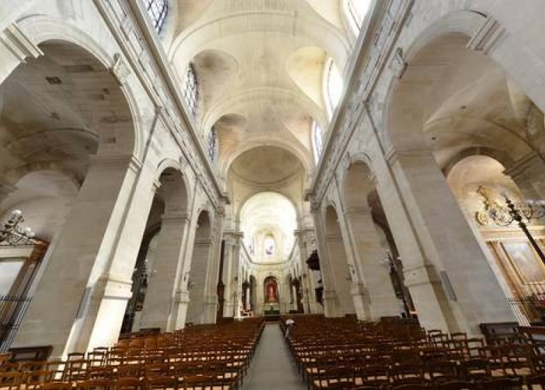 DIE SAINT-LOUIS-KATHEDRALE DIE SAINT-LOUIS-KATHEDRALE