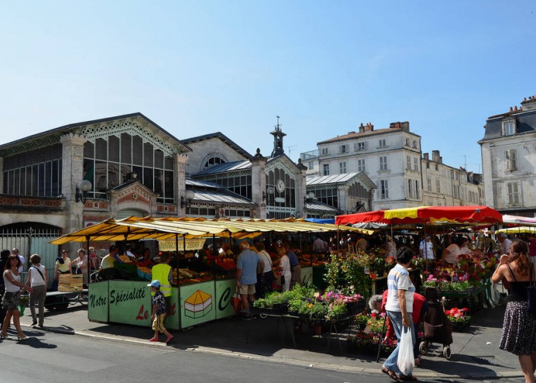 DER MARKT DES 19. JAHRHUNDERTS DER MARKT DES 19. JAHRHUNDERTS