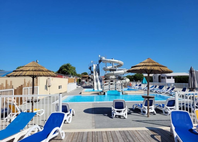 Camping Club OUVERT TOUTE L'ANNÉE - Village Vacances Le Lagon de la Prée ****