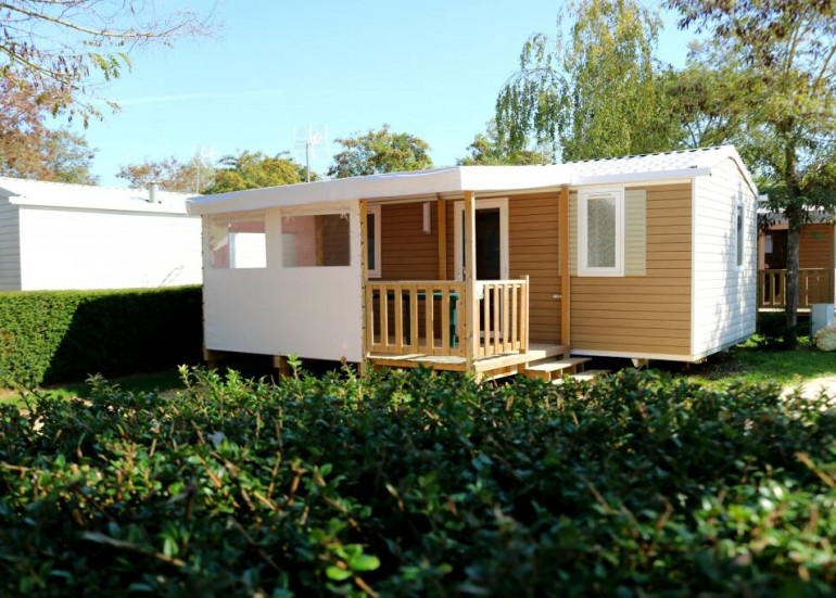 Camping Club OUVERT TOUTE L'ANNÉE - Village Vacances Le Lagon de la Prée ****