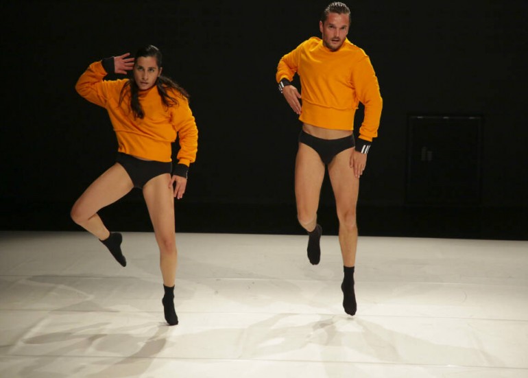 Tanzen : Abdomen - La Grive Tanzen : Abdomen - La Grive