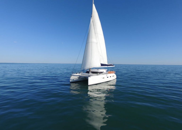 Katamaran-Tagesausflug - Aldabra Yacht Charter Katamaran-Tagesausflug - Aldabra Yacht Charter