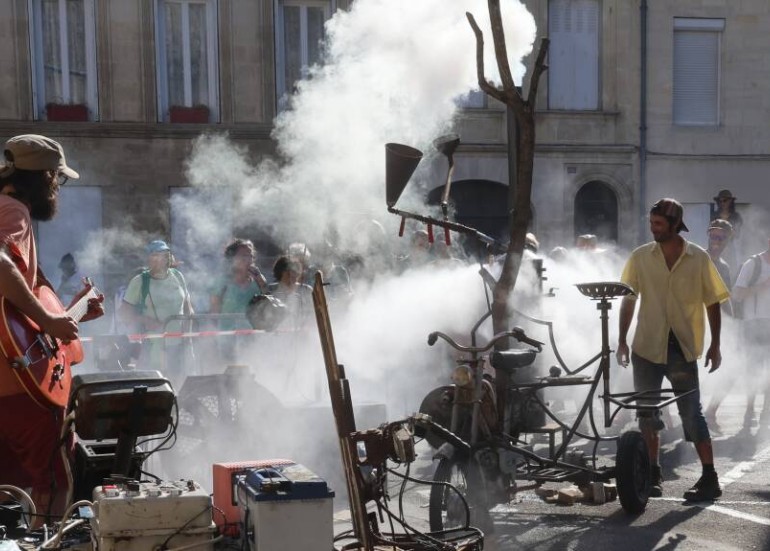 Spectacle - Sortie de résidence - Transhumance par la compagnie Le Piston Errant