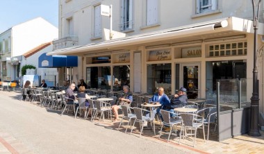 Extérieur Bar le centre