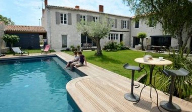 Chambre d'hôtes 13 personnes - Un Banc au Soleil