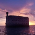 Fort Boyard au soleil couchant - La Rochelle Croisières