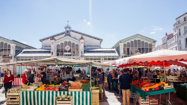 Les Halles du 19ème à La Rochelle